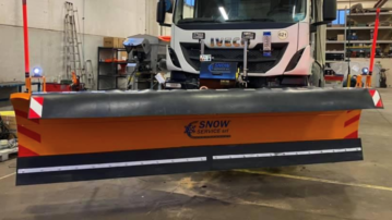 Applicazioni nel settore della viabilità invernale - Bimescola per spazzaneve - RubberDeluxe